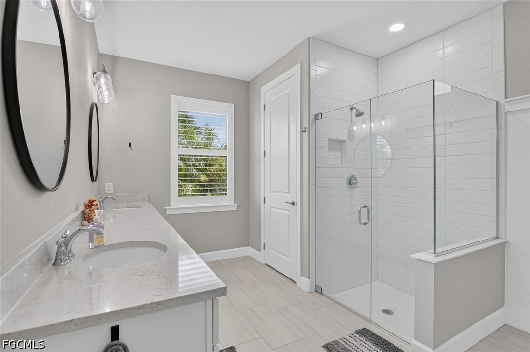 17624 Kinzie Ln Property Photo 18