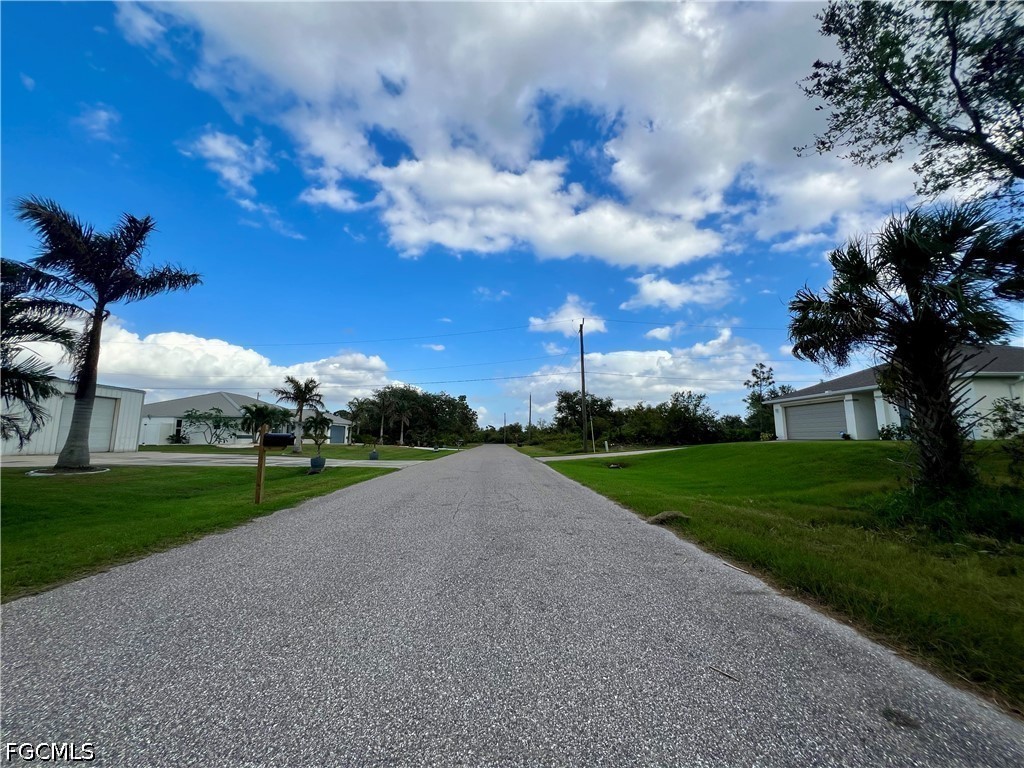 12189 Vaughan Ave Property Photo 2