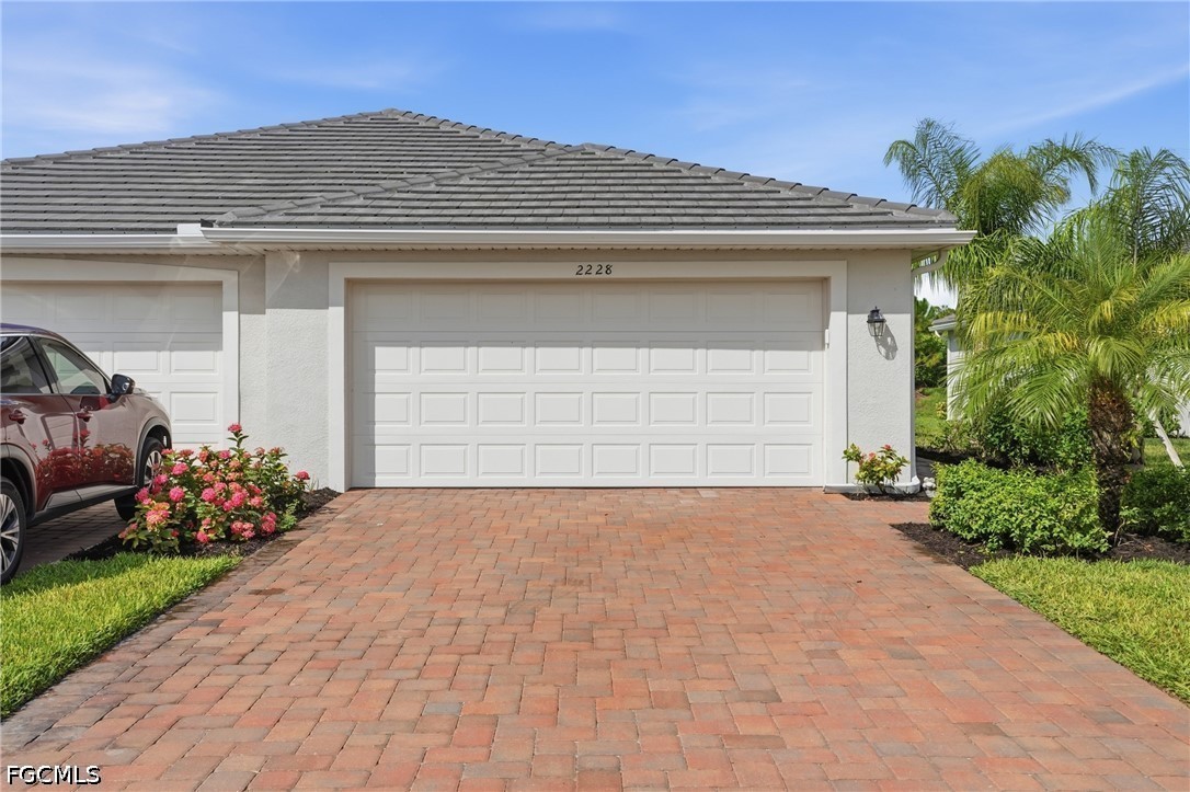 2228 Dragonfruit Way Property Photo 1