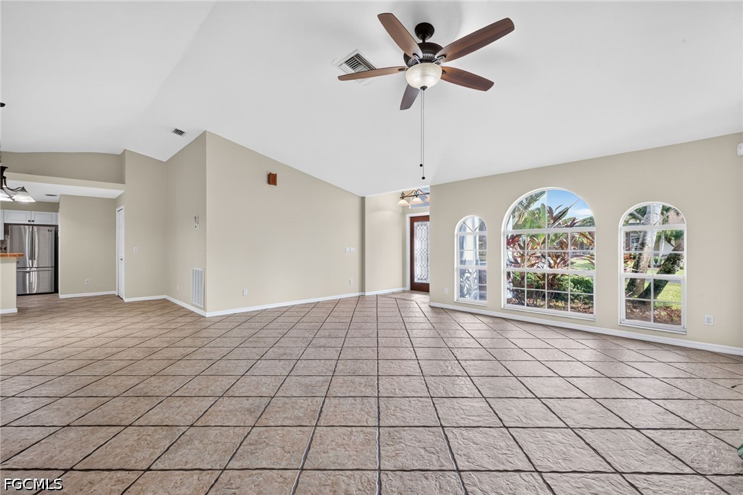 1632 Sw 43rd Ter Property Photo 3