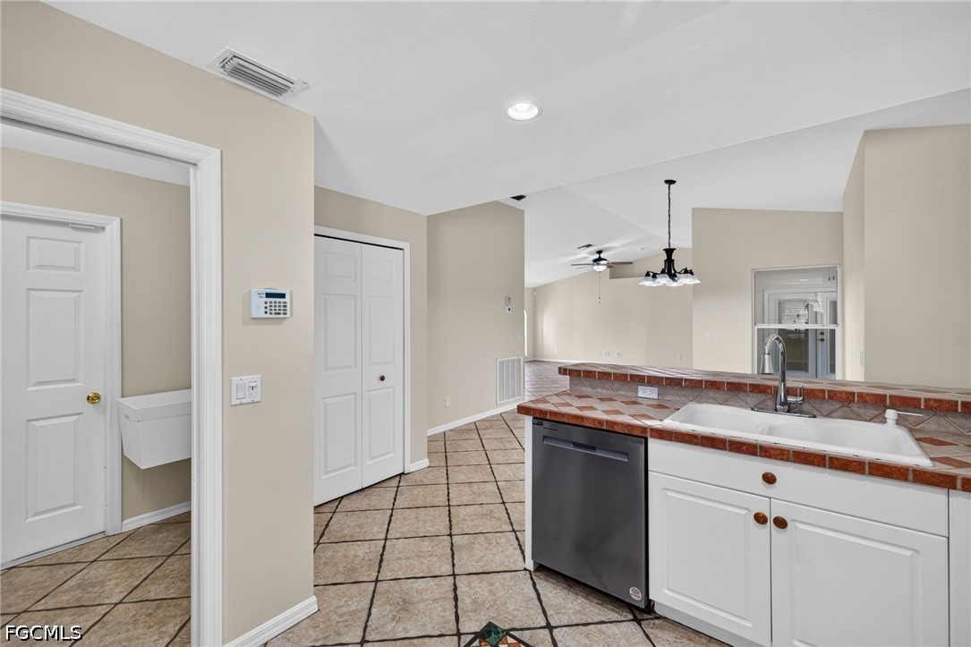 1632 Sw 43rd Ter Property Photo 11