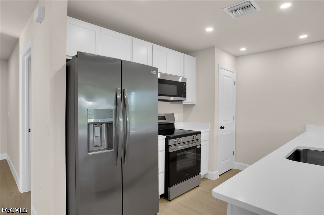 532 Raintree St E Property Photo 13