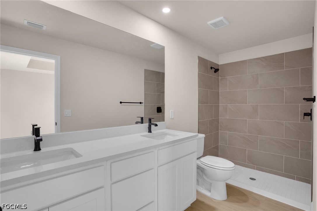 532 Raintree St E Property Photo 22