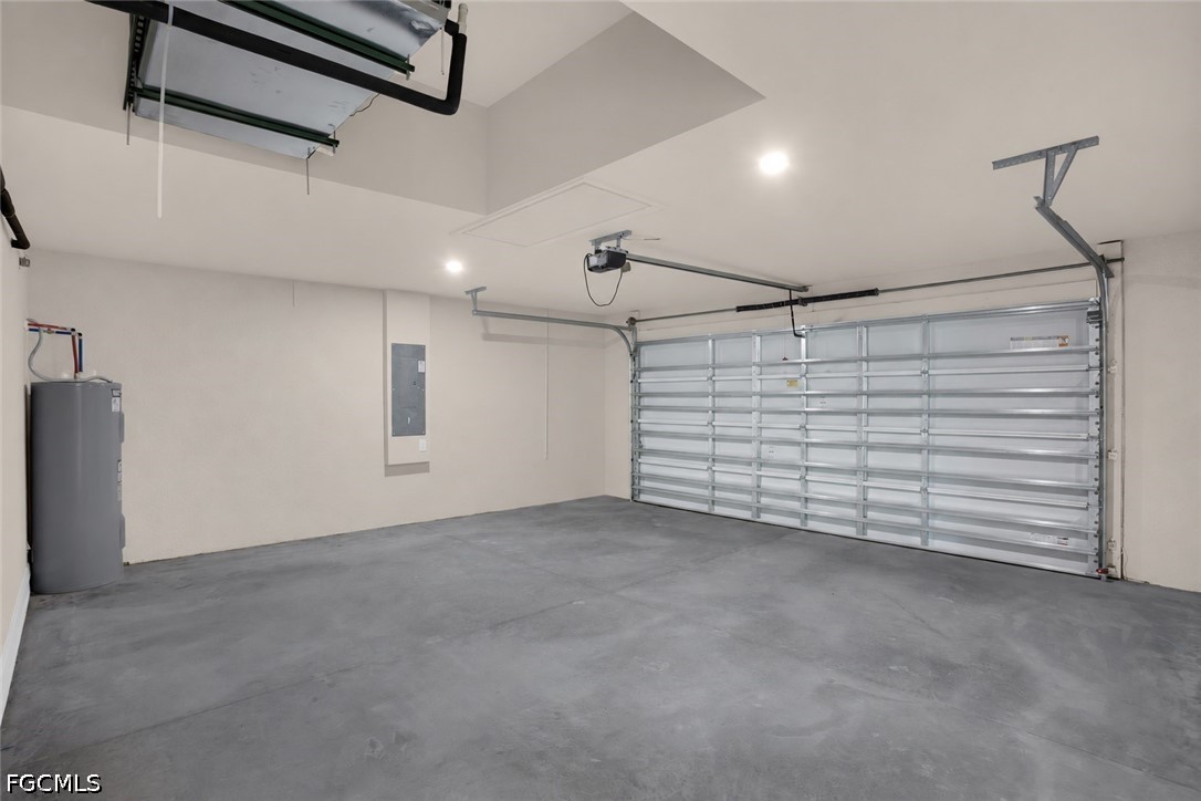 532 Raintree St E Property Photo 35
