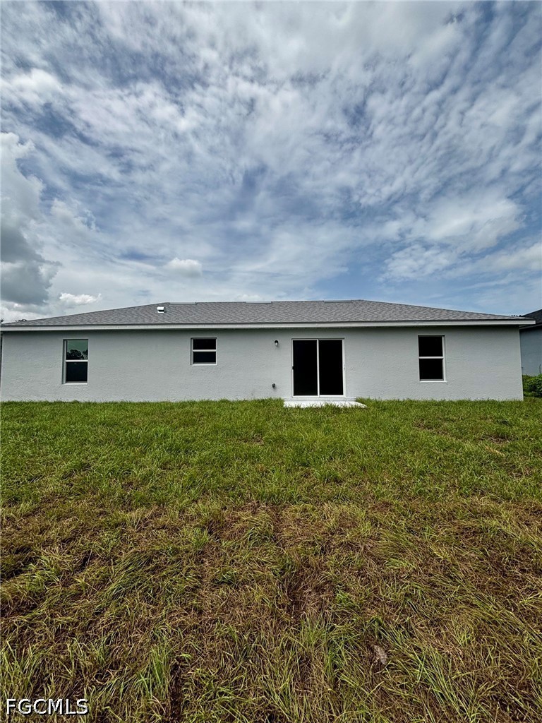 709 Ledge St Property Photo 4