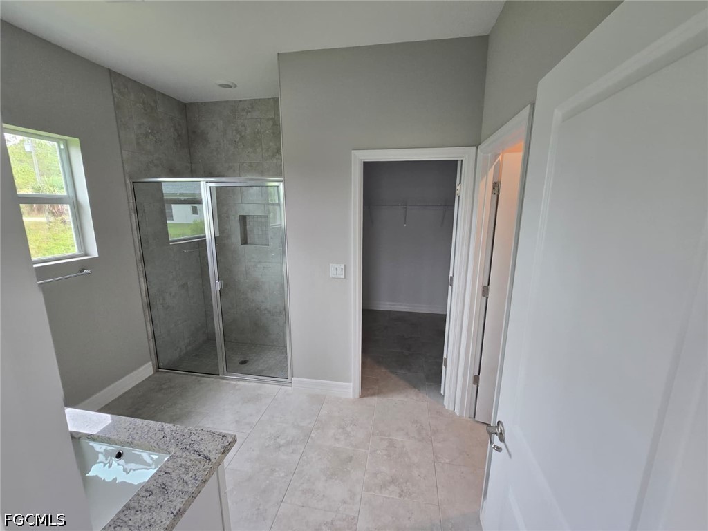 3207 68th St W Property Photo 12