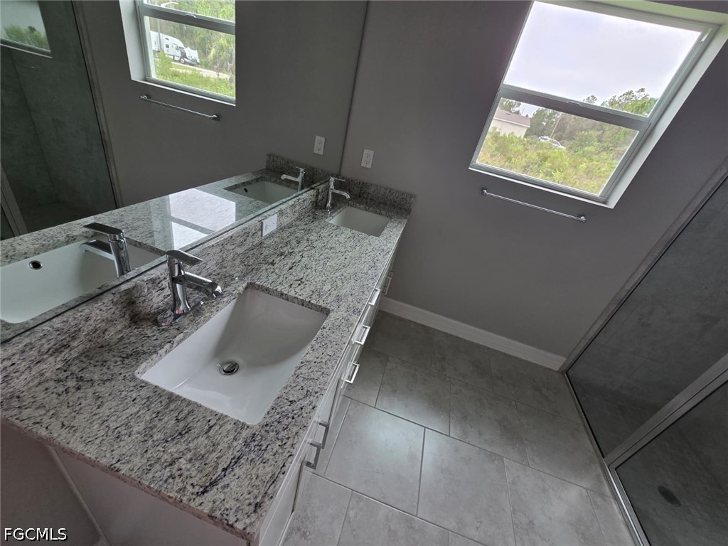 3207 68th St W Property Photo 13