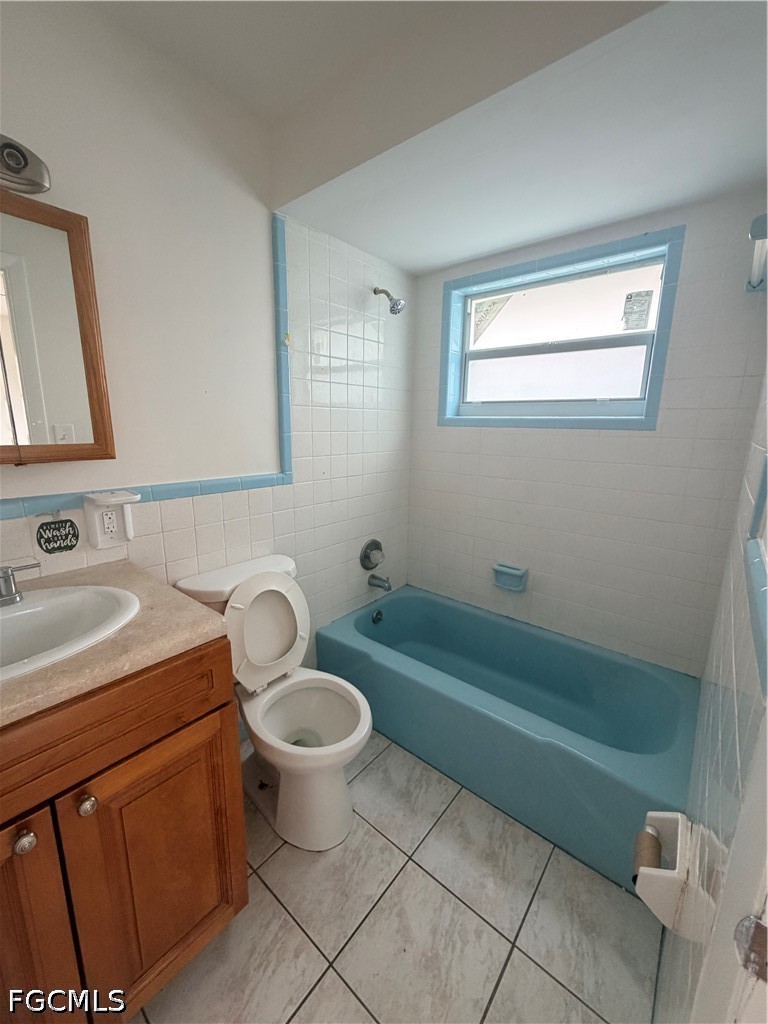 1742 Maple Dr Property Photo 6
