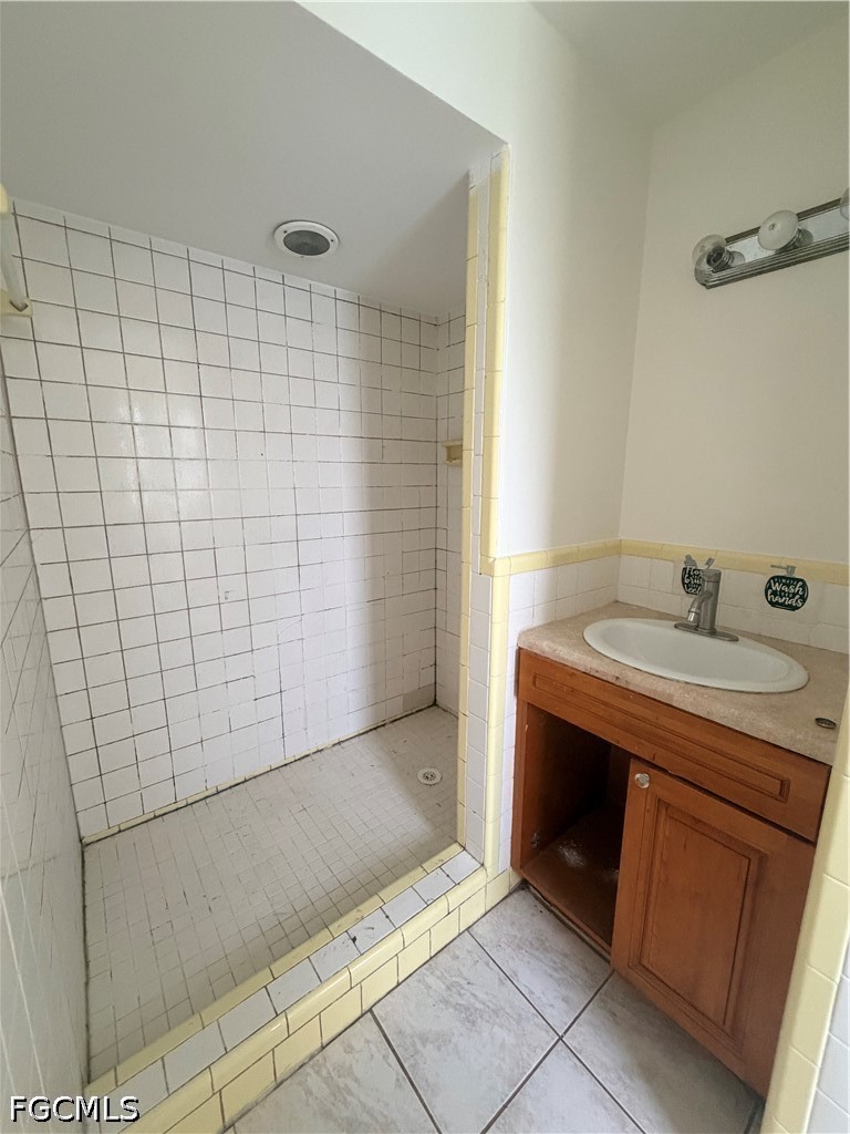 1742 Maple Dr Property Photo 9