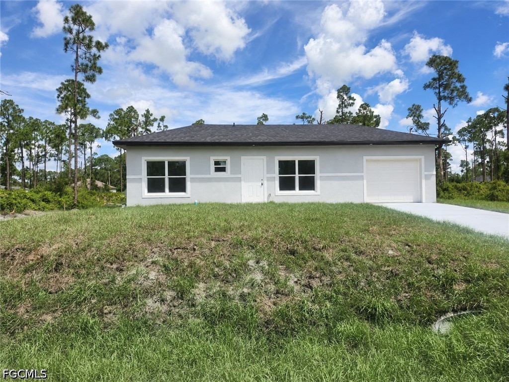 1106 Capri St E Property Photo 1