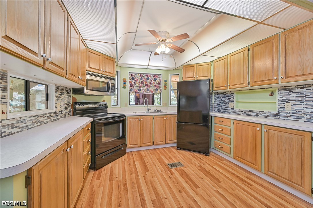 2026031458 Property Photo 13