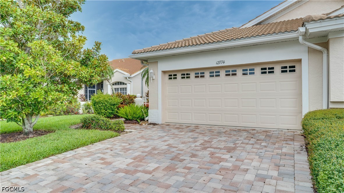 12774 Devonshire Lakes Cir Property Photo 3