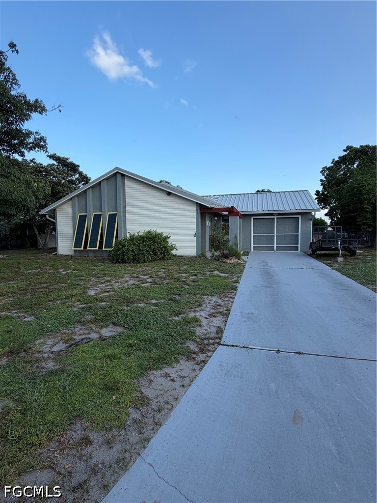126 Oakside St Property Photo 1