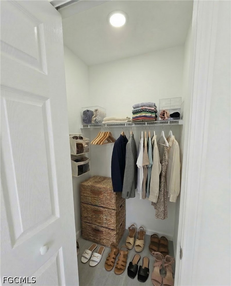 1067 Ainsworth St E Property Photo 4