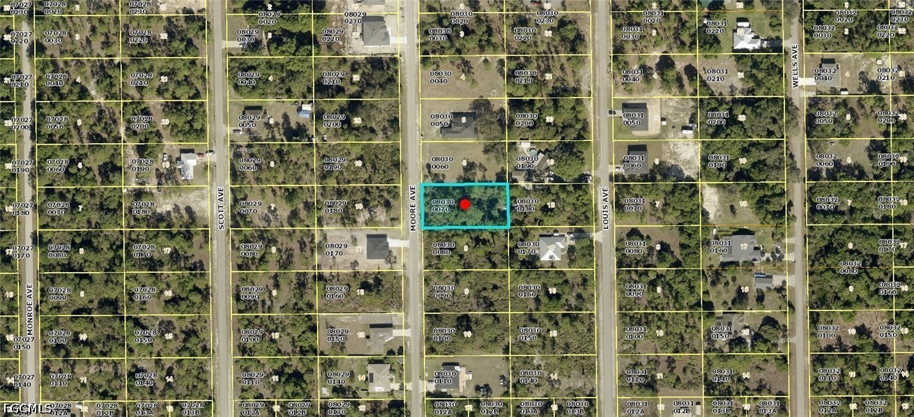 1010 Moore Ave Property Photo 1