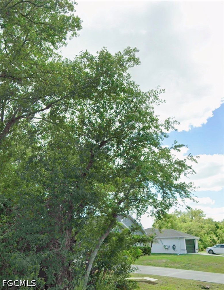 22047 Landis Ave Property Photo 3