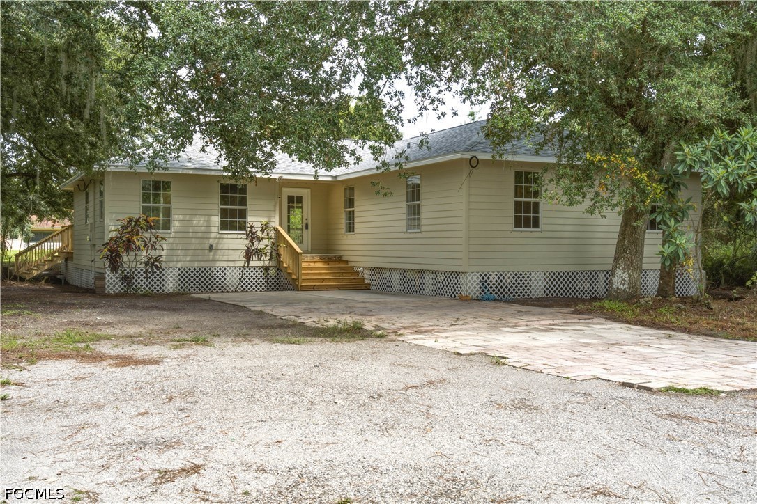 820 Abbott AVE Property Photo 1