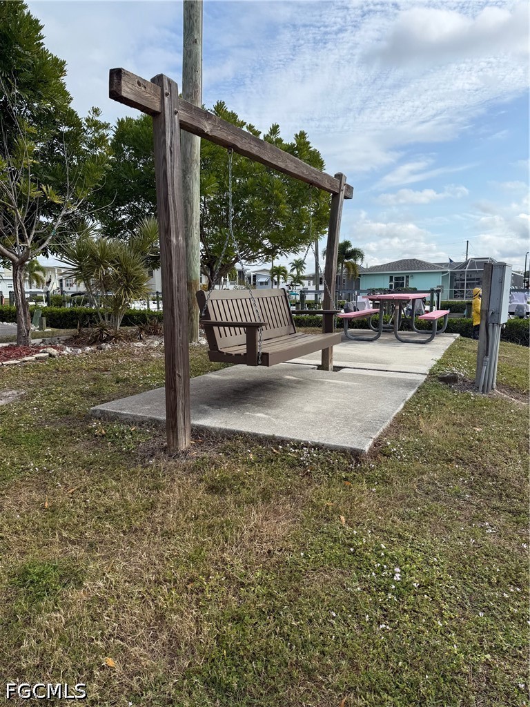 20720 Anchor Dr Property Photo 6