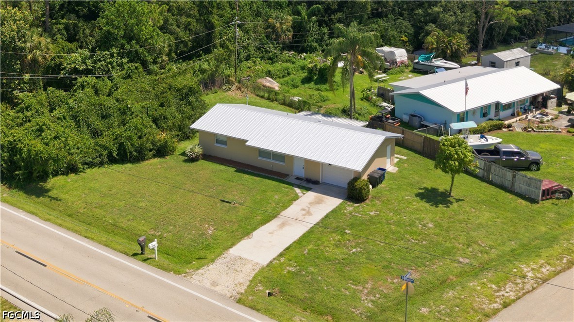 1290 Barrett Rd Property Photo 2