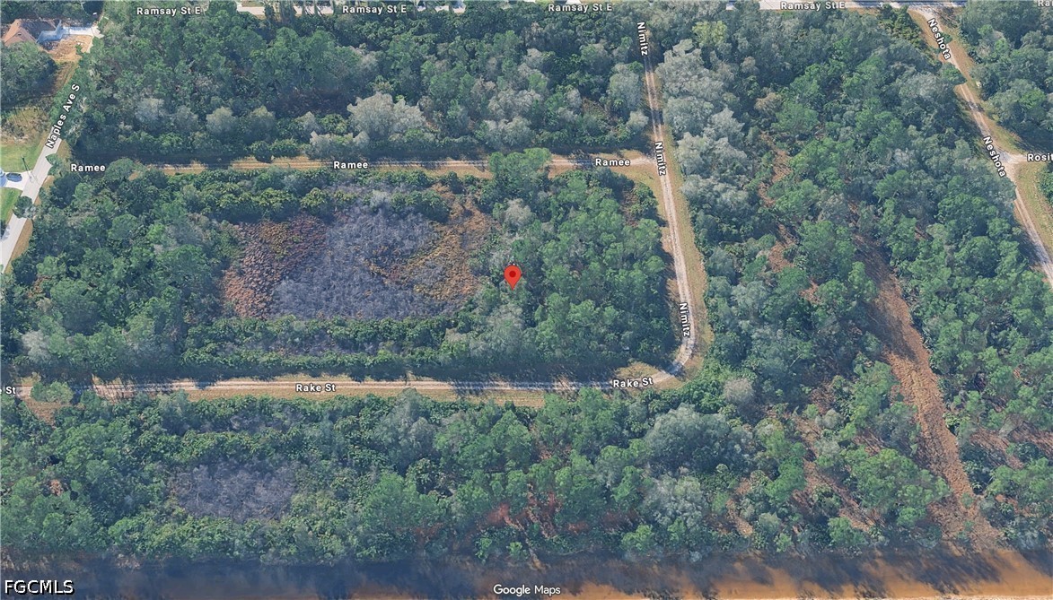 1238 Rake St E Property Photo 3