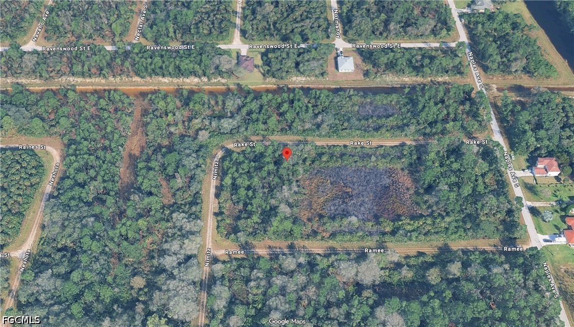 1238 Rake St E Property Photo 4
