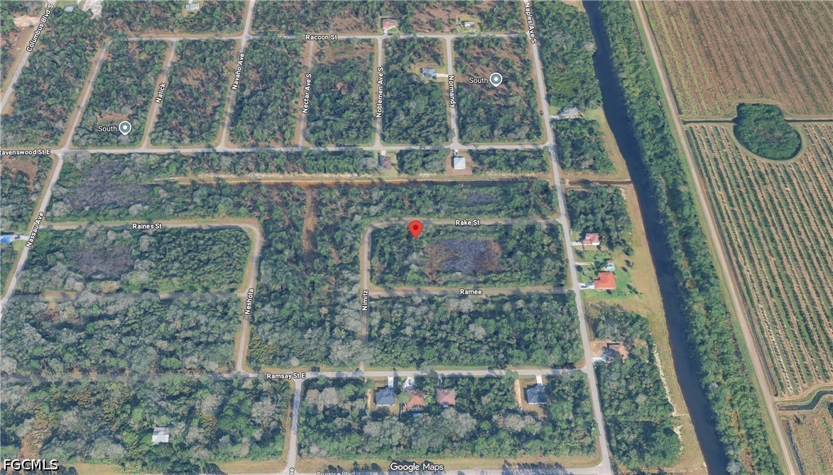 1238 Rake St E Property Photo 5