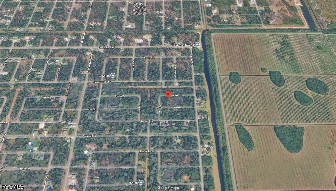 1238 Rake St E Property Photo 6