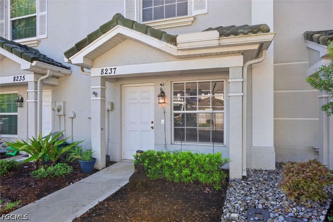 8237 Pacific Beach Dr Property Photo 6