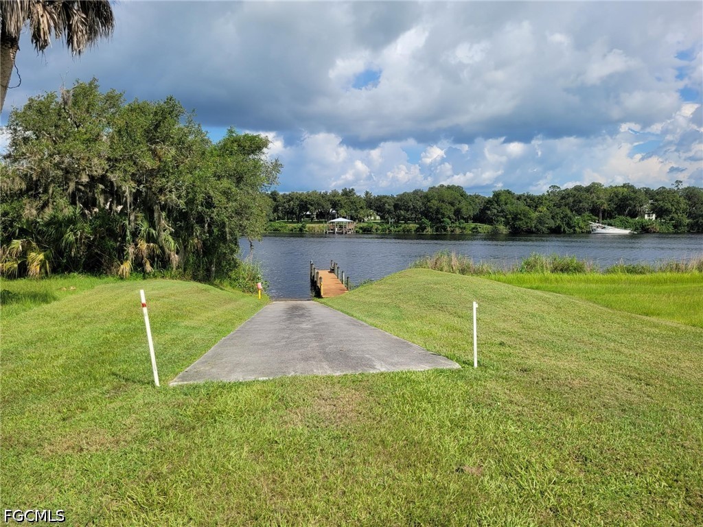 5291 River Blossom Ln Property Photo 7