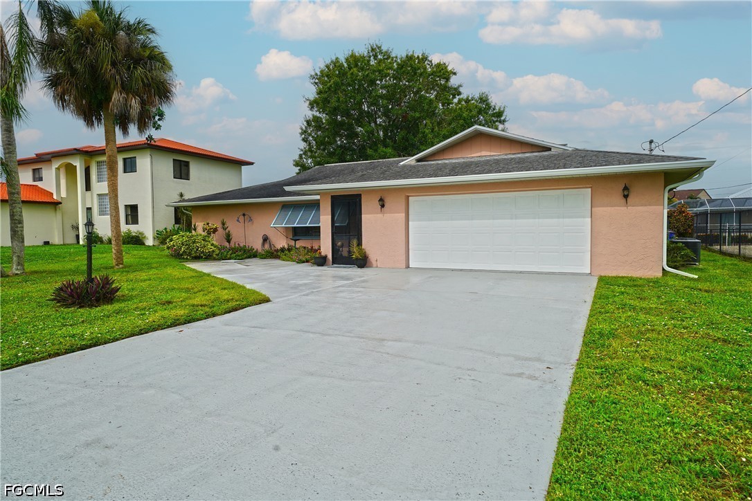 7228 Reymoor Dr Property Photo 4