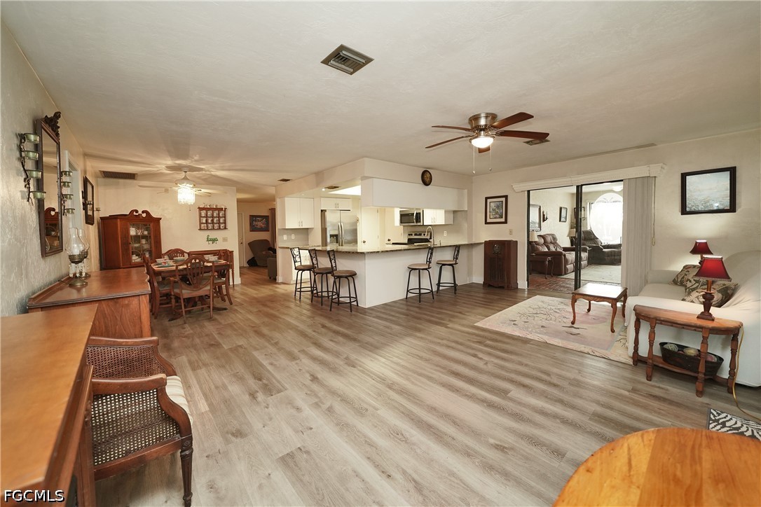 7228 Reymoor Dr Property Photo 15