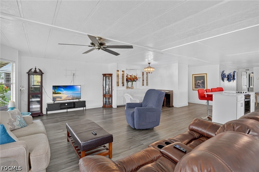 14716 Nantucket Rd 411 Property Photo 8