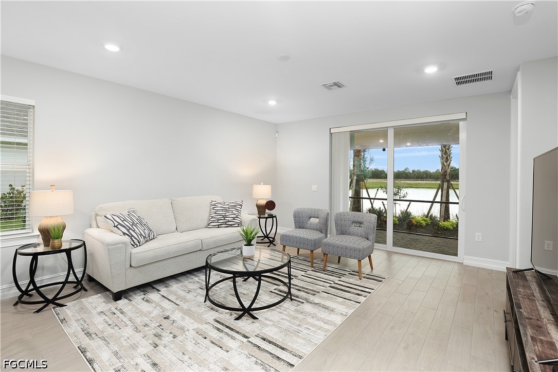 44442 Palm Frond Dr Property Photo 6