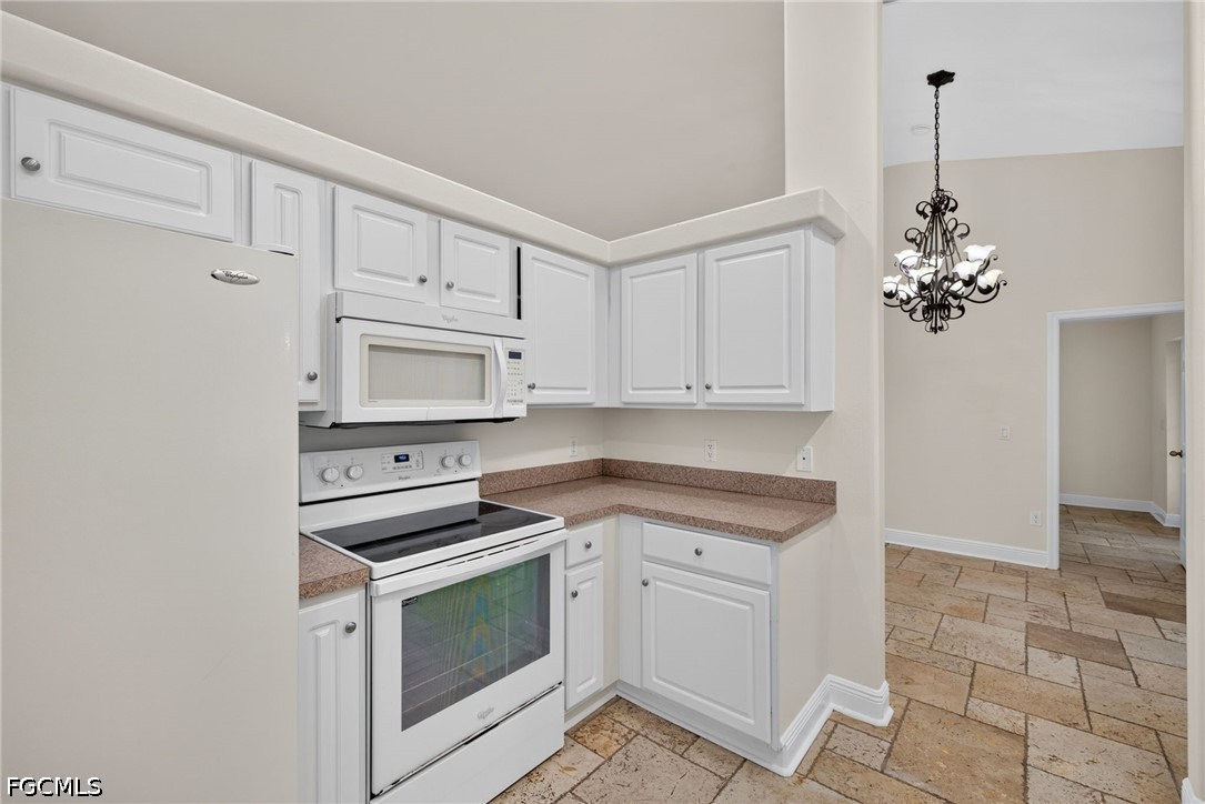 1235 Cloplon St E Property Photo 9