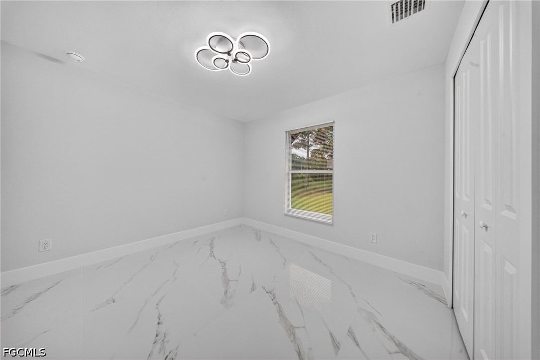 851 Calumet St E Property Photo 34