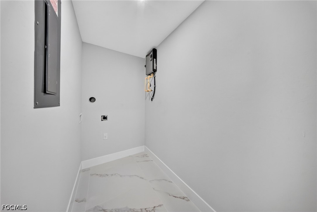 851 Calumet St E Property Photo 36