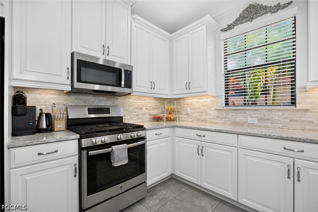 8280 Lucello Ter N Property Photo 5