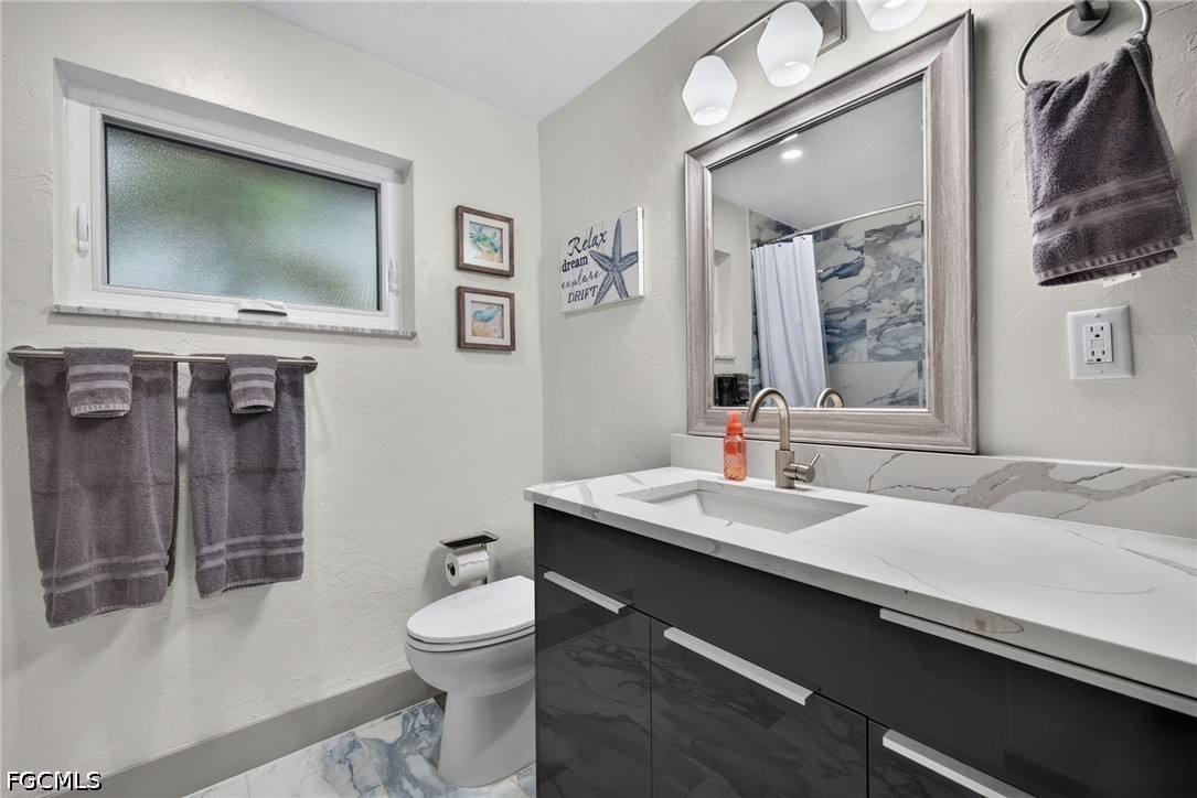 701 Santa Margerita Ln Property Photo 22