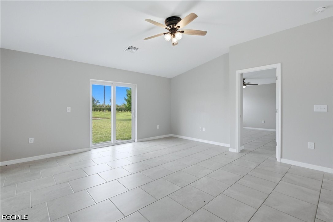 3898 Treasure Oak Way Property Photo 4