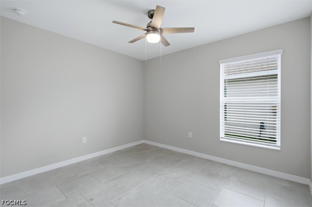 3898 Treasure Oak Way Property Photo 19