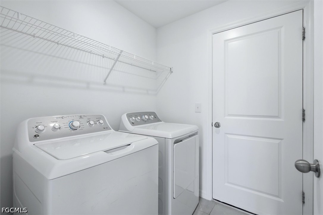 3898 Treasure Oak Way Property Photo 25