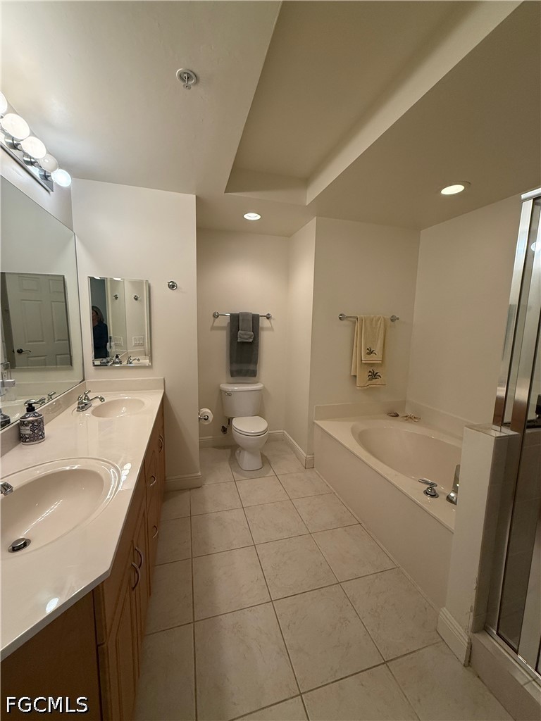 2743 1st St 2306 Property Photo 7