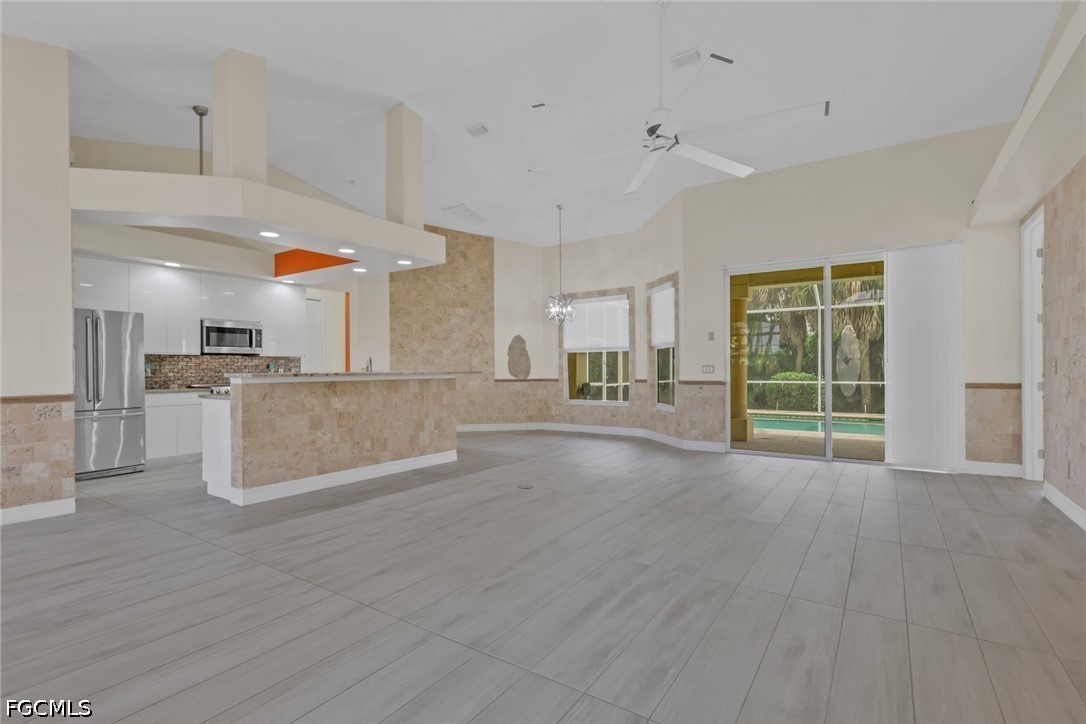 8596 Southwind Bay Cir Property Photo 5