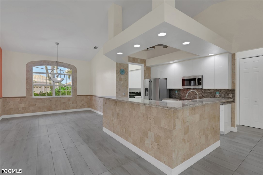 8596 Southwind Bay Cir Property Photo 9