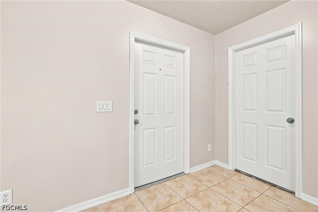3303 23rd St W Property Photo 8