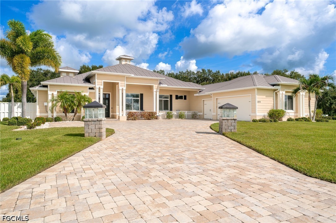 5272 River Blossom Ln Property Photo 2