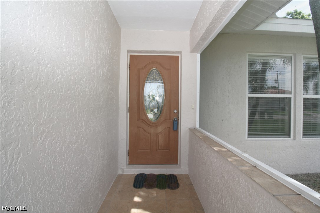 1421 Se 36th St Property Photo 4