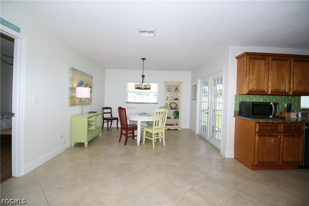1421 Se 36th St Property Photo 10