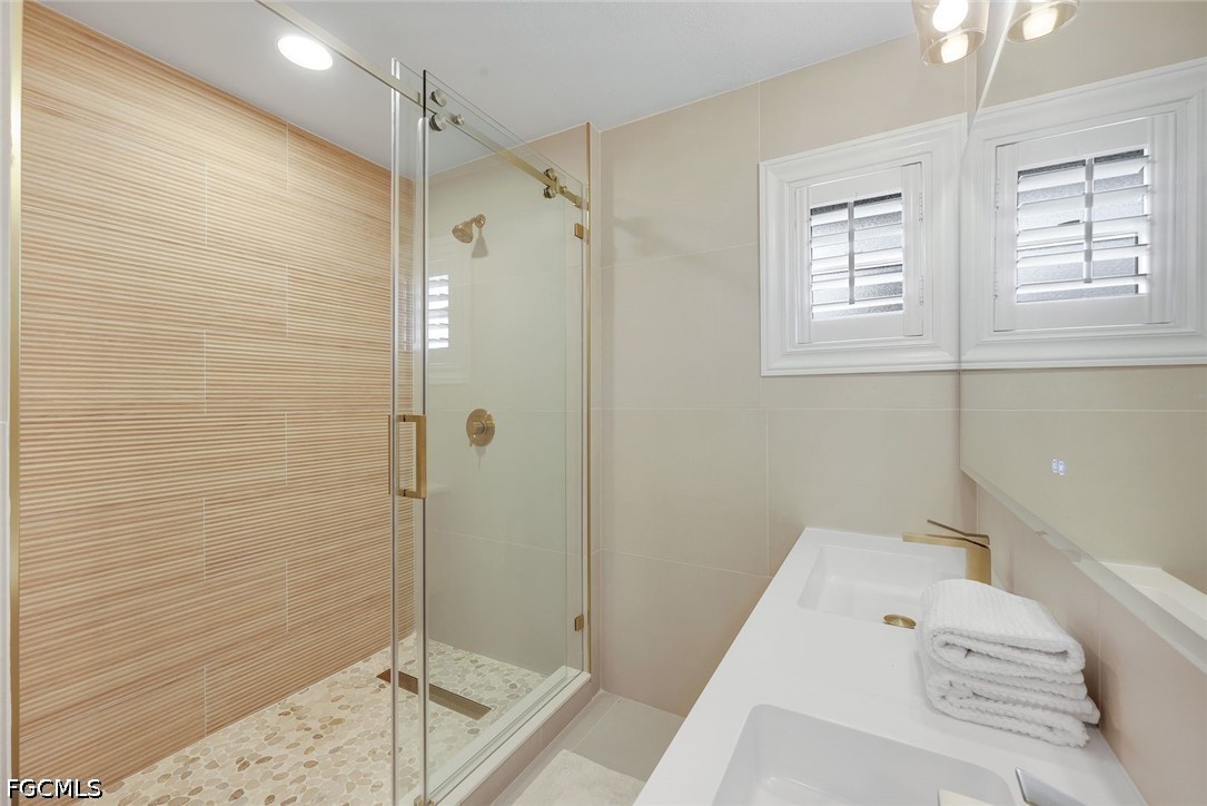 27098 Harbor Dr Property Photo 22