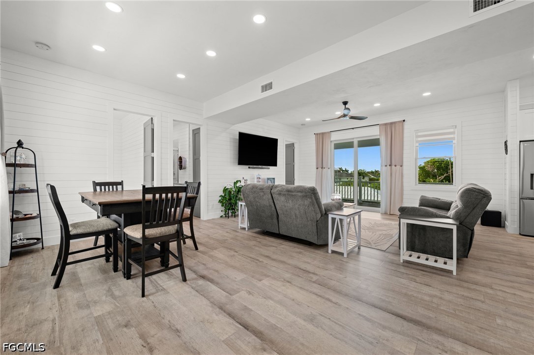 2912 Buttonwood Key Ct Property Photo 11
